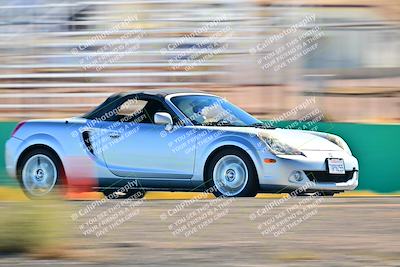 media/Oct-18-2025-Extreme Speed (Sat) [[d6d7e1fef1]]/Group 5/Session 3 (Turn 1)/